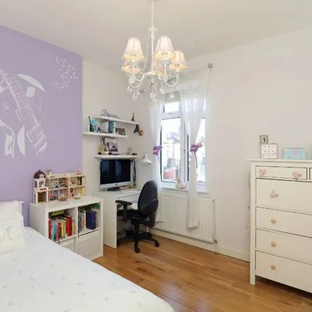 Rent this 4 bed duplex on 55 Cambridge Road in Cottenham Park, London