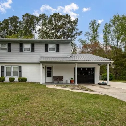 Buy this 4 bed house on 112 Druid Court in Pumpkin Center, NC 28546