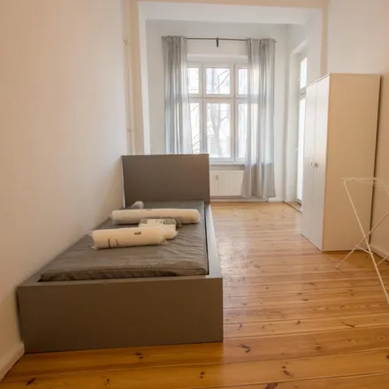 Rent this 3 bed room on Tortillería Mexa in Boxhagener Straße 50, 10245 Berlin