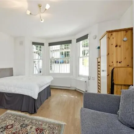 Rent this studio loft on 74 Cambridge Gardens in London, W10 6HH
