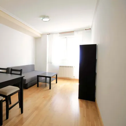 Image 5 - Calle de Robledo, 2, 28039 Madrid, Spain - Apartment for rent