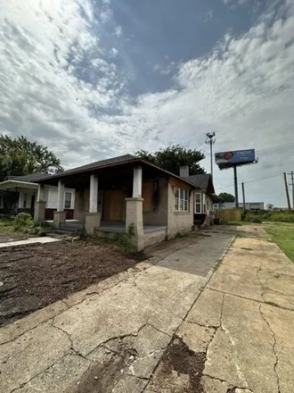 Image 3 - 1135 Forrest Avenue, Memphis, TN 38105, USA - House for sale