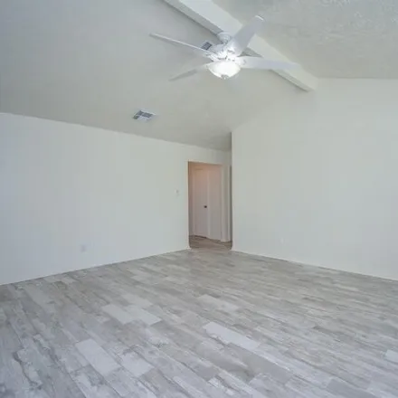 Image 3 - 832 Dondell Street, Harris County, TX 77530, USA - House for rent