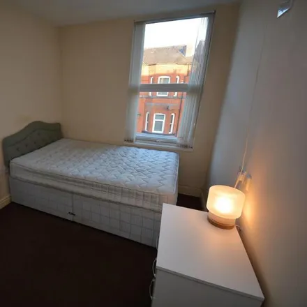Image 4 - Dicconson Street, Wigan, WN1 2AR, United Kingdom - Room for rent
