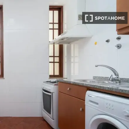 Rent this 2 bed apartment on Academia Contemporânea do Espectáculo in Rua do Mirante, 4050-453 Porto