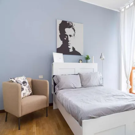 Rent this 3 bed room on Via Adele Martignoni in 2, 20124 Milan MI