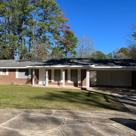 Buy this 3 bed house on 520 Edgewood Drive in Pineville, LA 71360