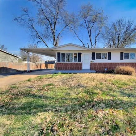 Image 1 - 1195 Swallow Lane, Florissant, MO 63031, USA - House for sale