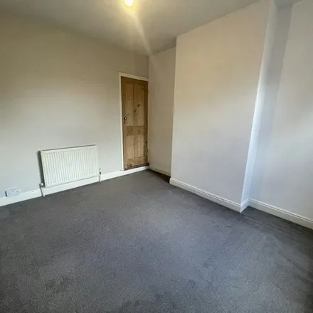 Image 2 - The Cradock Arms, Newmarket Street, Leicester, LE2 3TT, United Kingdom - Apartment for rent