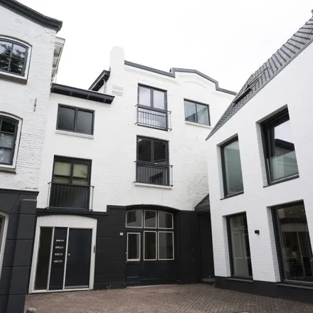 Rent this 2 bed apartment on Diezerpoortenplas 16B in 8011 VW Zwolle, Netherlands