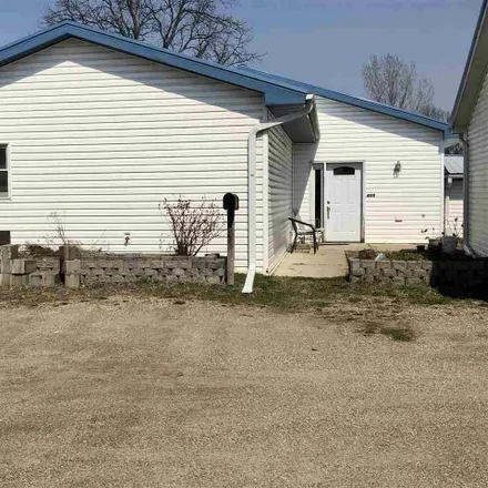 Buy this 4 bed house on 409 East Rose Street in Elk Point, SD 57025