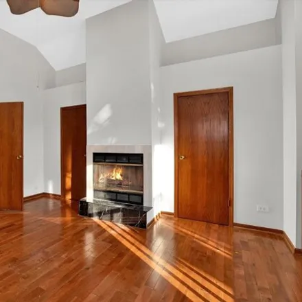 Image 7 - 5413 South Mulligan Avenue, Chicago, IL 60638, USA - House for sale