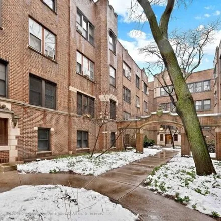 Buy this 2 bed condo on 5455-5463 South Ingleside Avenue in Chicago, IL 60637