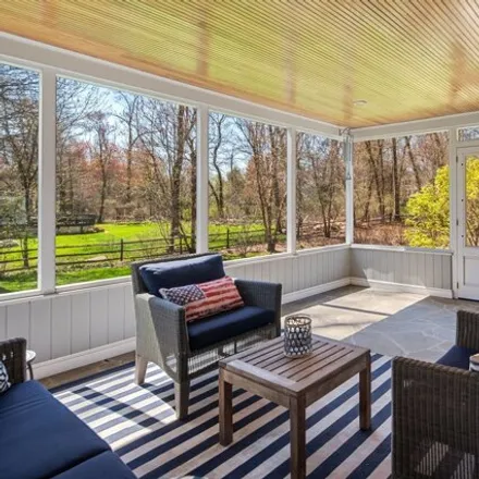 Image 7 - 11 Butler Lane, New Canaan, CT 06840, USA - House for sale