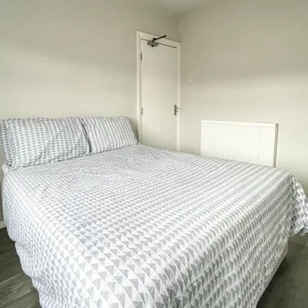 Rent this 1 bed apartment on Henwick Avenue in Worcester, WR2 5JB
