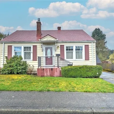 Buy this 3 bed house on 4598 Colby Avenue in Everett, WA 98203