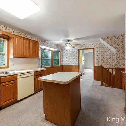 Image 7 - 2581 Ashville Drive Northeast, Grand Rapids Charter Township, MI 49525, USA - House for sale