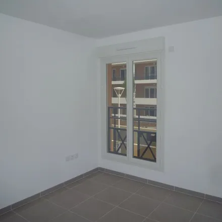 Rent this 2 bed apartment on 95 Rue General Michel Audeoud in 83000 Toulon, France