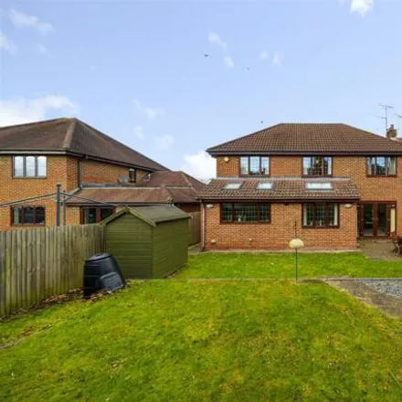 Image 4 - 50 Manor Park Drive, Finchampstead, RG40 4XE, United Kingdom - House for sale