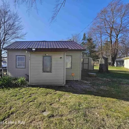 Buy this 2 bed house on 525 West Jessie Road in Edenville Township, MI 48657