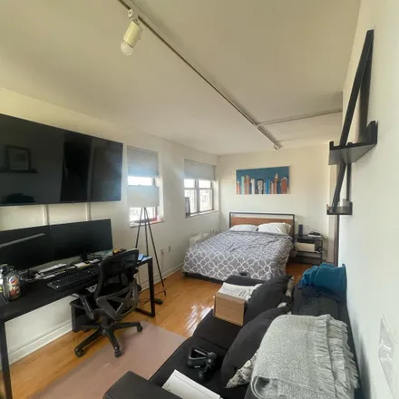 Rent this 1 bed room on 186 East 7th Street in New York, NY 10009