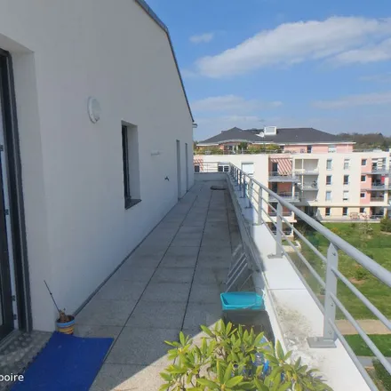 Rent this 5 bed apartment on 1 Rue de la Prée in 35510 Cesson-Sévigné, France