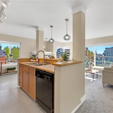 Image 1 - The Summit on California, 4409 California Avenue Southwest, Seattle, WA 98116, USA - Condo for sale