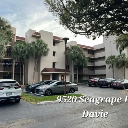 Image 3 - 9580 Sable Palm Drive, Pine Island Ridge, Davie, FL 33324, USA - Condo for sale