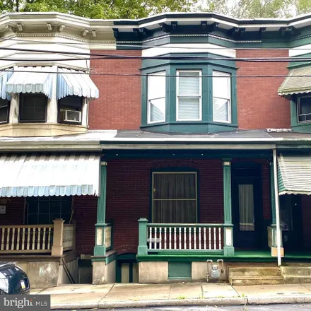 Image 1 - Becker Roofing, Nichols Street, Pottsville, PA 17901, USA - Townhouse for sale