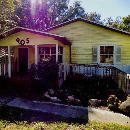 Buy this 4 bed house on 905 West Saunders Street in Plant City, FL 33563