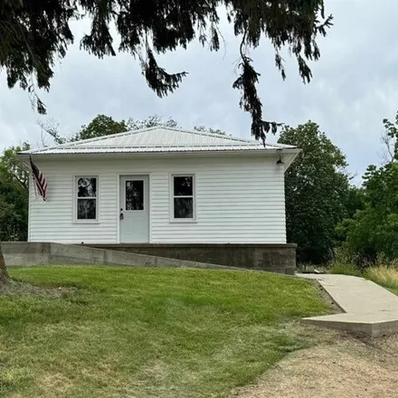 Buy this 2 bed house on 1751 280th St in Toledo, Iowa