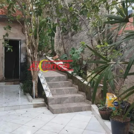 Buy this 2 bed house on Rua Visconde de Taunay in Ponte Grande, Guarulhos - SP