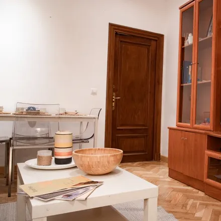 Rent this 4 bed apartment on Madrid in Citynizer Plaza - Lavapiés, Calle de Juanelo