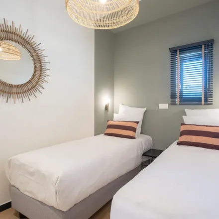 Rent this 2 bed apartment on Aalmoezenierstraat 43-47 in 2000 Antwerp, Belgium
