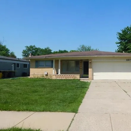 Buy this 3 bed house on 33699 Twickingham Drive in Sterling Heights, MI 48310