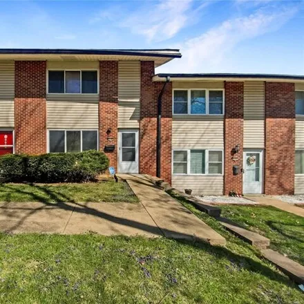 Buy this 3 bed condo on 10063 North Bunker Hill Drive in St. George, Saint Louis County