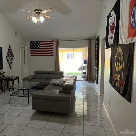 Image 2 - East Yellow Hammer Avenue, McAllen, TX 78504, USA - House for sale