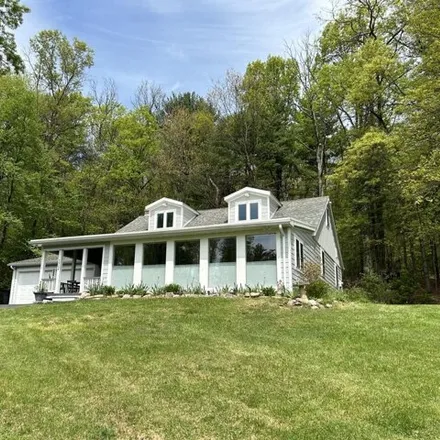 Buy this 4 bed house on Hallman Lane in Middle Paxton Township, PA 17112