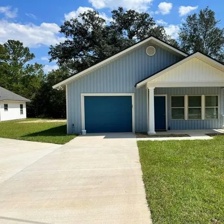Buy this 2 bed house on Sealy Road in Cottonwood, Houston County