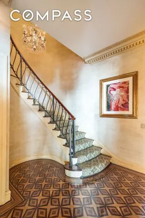 Image 6 - 19 East 72nd Street, New York, NY 10021, USA - Apartment for sale