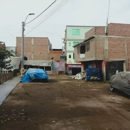 Buy this 5 bed house on Institución educativa inicial Santiago Antunez De Mayolo in Saco Oliveros, La Libertad