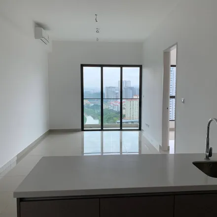 Rent this 3 bed apartment on unnamed road in Overseas Union Garden, 58200 Kuala Lumpur