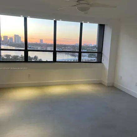 Rent this 2 bed apartment on 2 in 1, Miami