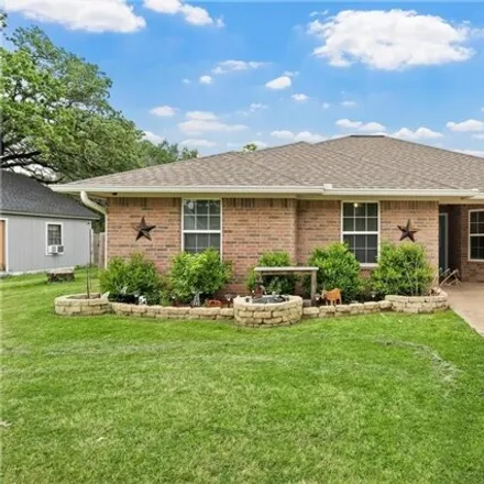 Buy this 3 bed house on 337 Stanfield Drive in Lacy Lakeview, McLennan County