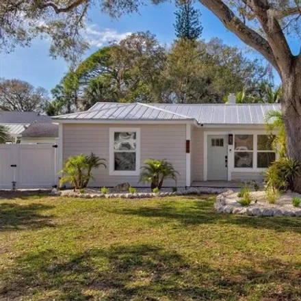 Rent this 4 bed house on 366 South Lime Avenue in Sarasota, FL 34237