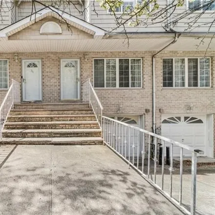 Buy this 3 bed house on 32 Trina Lane in New York, NY 10309