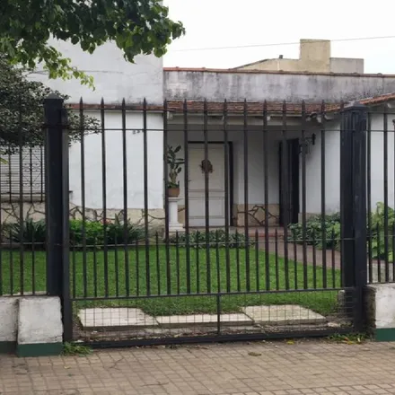 Buy this studio house on Profesor J. Mariño in Partido de Lomas de Zamora, Temperley