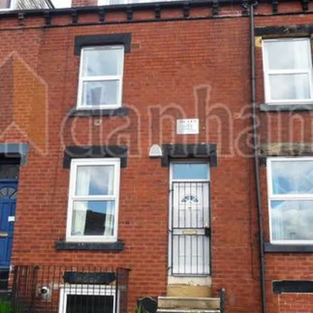 Image 1 - 19 St James Close, Stalybridge, SK15 3FS, United Kingdom - Apartment for rent