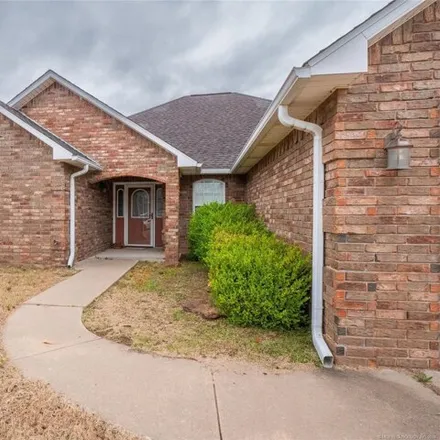 Buy this 3 bed house on 2304 Green Meadows Circle in McAlester, OK 74501