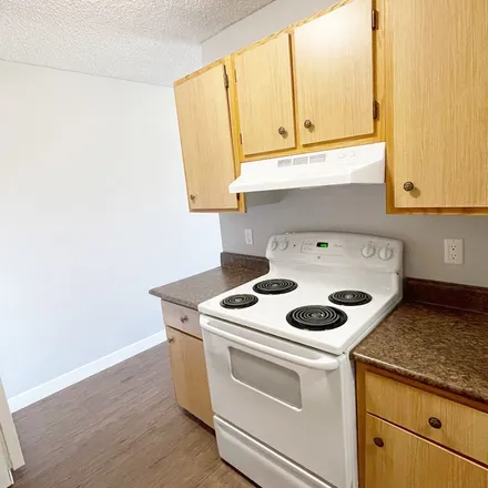 Image 3 - 115 Spruce Street, Fort McMurray, AB T9K 1P1, Canada - Apartment for rent
